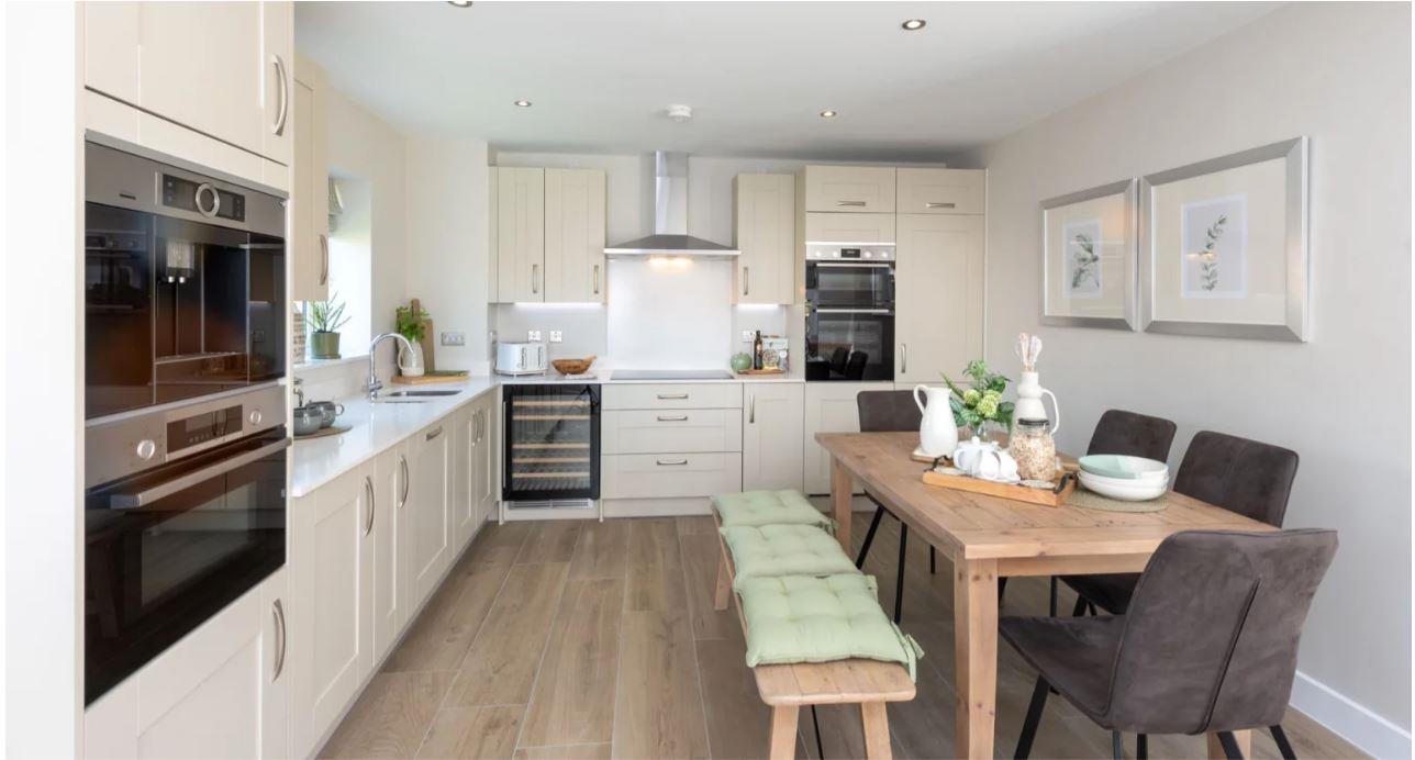 5 bed property in Buels Road, Bedford